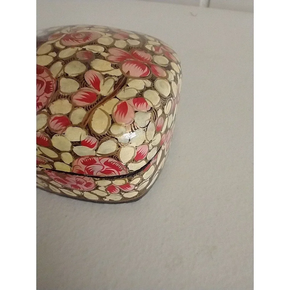 Kashmiri Hand Painted Vintage Trinket Ring Box India Folk Art Lacquered Finish